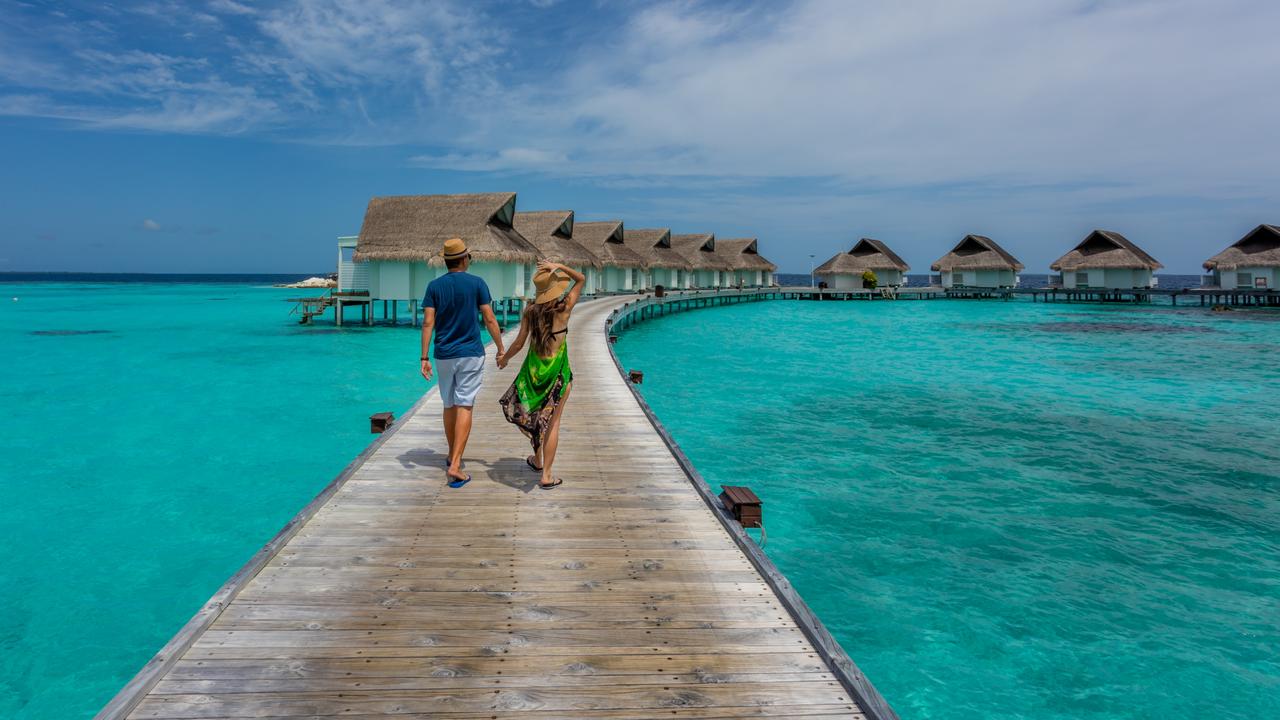 MESMERIZING MALDIVES